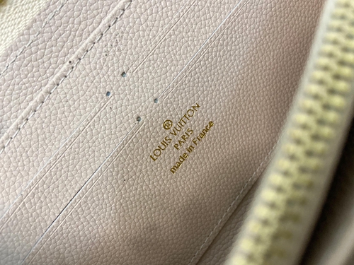 LVコピーウォレット細部ディテール